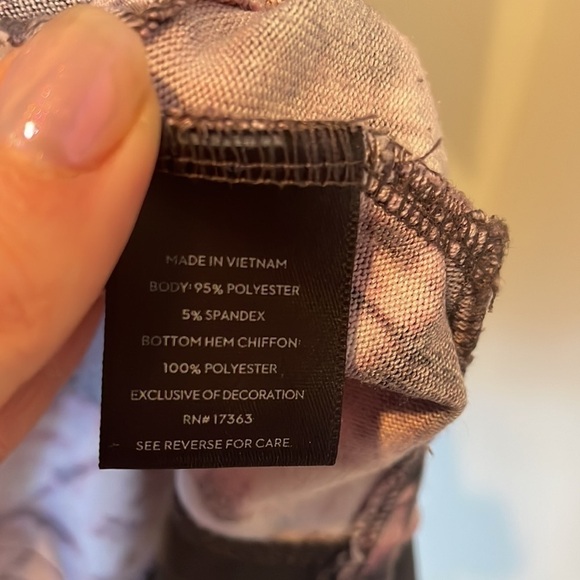 Simply Vera Vera Wang Nighty -> Simply Vera Vera Wang Nighty - Picture 7 of 8